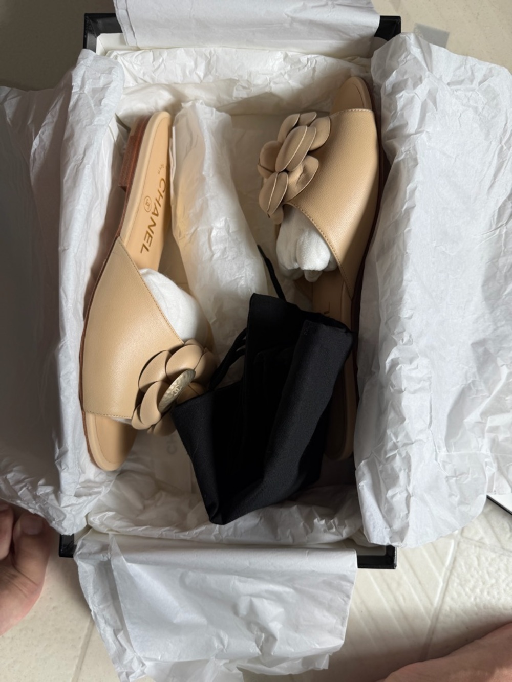 CHANEL nude colored sandals - Picture 4 of 10